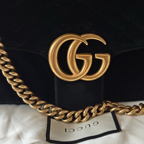 Gucci marmot black velvet medium two way chain bagAccents - Picture 12 of 17